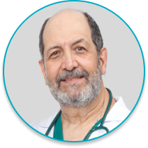 doctor alvaro Velásquez, gastroenterólogo clinico quirúrgico de cirugia